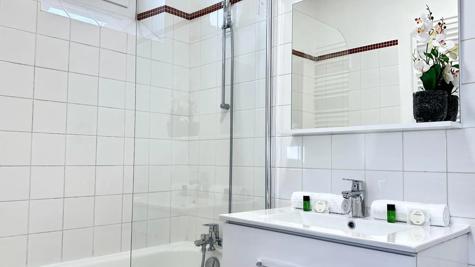 Apartment Welcoming & Cosy Flat Near Republique
